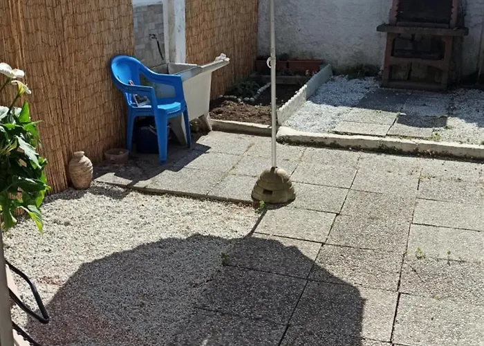 La Casa Tra Il Verde E Il Mare